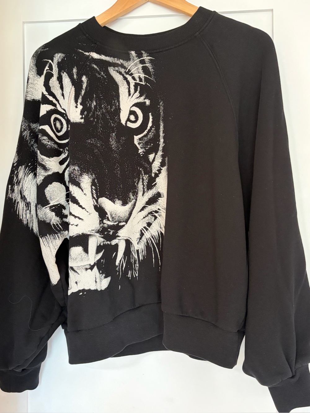 All Saints Black Tiger Graphic Sweatshirt – Women’s M